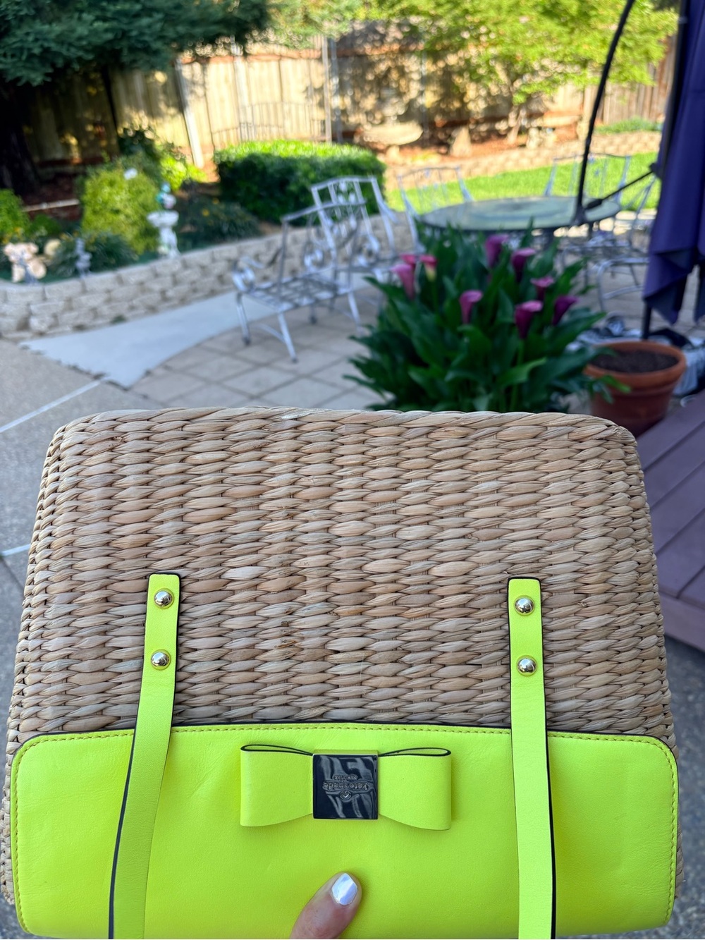 Kate Spade EUC Lime Tote Bag with Bow Accent - Picture 9 of 15